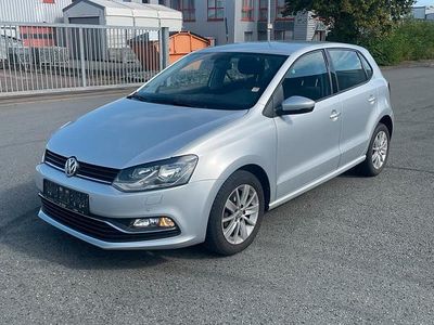 Gebraucht VW Polo 90 PS (66 kW) 2015 Silber Kleinwagen