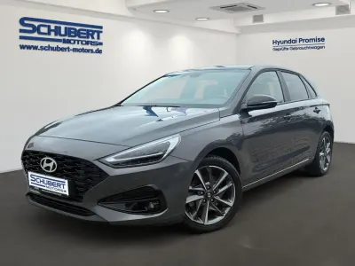 Gebraucht Hyundai i30 Advantage 140 PS (102 kW) 2025 Ecotronic gray Limousine