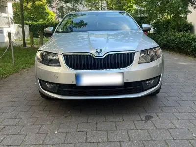 Gebraucht Skoda Octavia Elegance 179 PS (131 kW) 2014 Silber Kombi