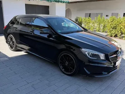 Gebraucht Mercedes CLA200 Shooting Brake AMG line 156 PS (114 kW) 2015 Schwarz Kombi