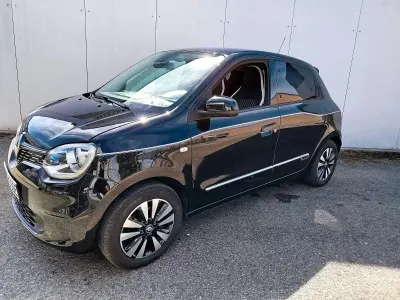 Usata Renault Twingo Techno 60 kW (82 CV) 2023 Nero Utilitaria