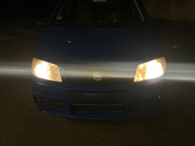 Blau Gebraucht 2004 Fiat Punto Kleinwagen | 200 €