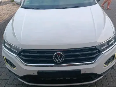 Second-hand VW T-Roc 150 CP (110 kW) 2022 Alb SUV