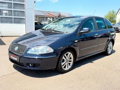 Gebraucht Fiat Croma Emotion 150 PS (110 kW) 2006 Blau Kombi