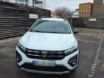 Second-hand Dacia Sandero Essentiel 91 CP (66 kW) 2022 Alb Berlinǎ