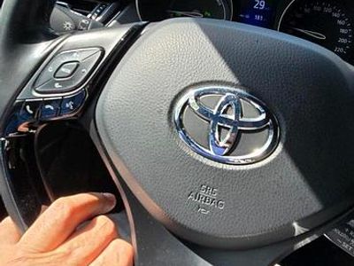 Gebraucht Toyota C-HR Club 122 PS (89 kW) 2019 Grau SUV