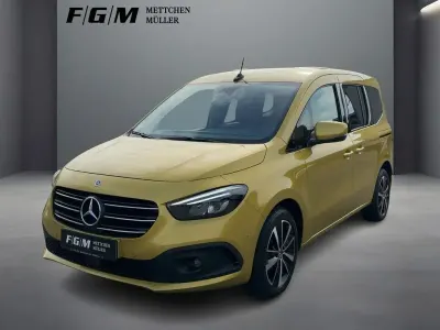 Używany Mercedes 180 Progressive 116 KM (85 kW) 2022 Żółty Sedan/Limuzyna