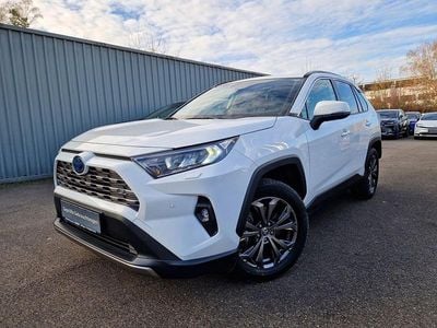 Super white 2 Gebraucht 2024 Toyota RAV4 Hybrid Team SUV | 37.990 € (Fairer Preis)