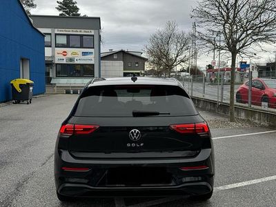 Gebraucht VW Golf VIII 150 PS (110 kW) 2020 Schwarz Kleinwagen