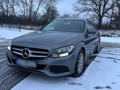 Gebraucht Mercedes 220 170 PS (125 kW) 2016 Grau Kombi