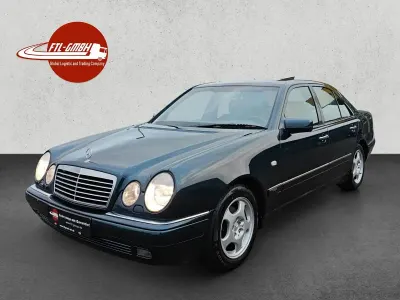 Brugt Mercedes E230 Avantgarde 150 HK (110 kW) 1996 Blå Sedan
