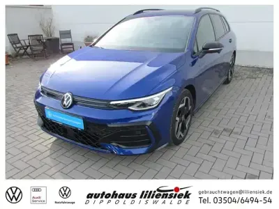 Używany VW Golf VIII R-line 150 KM (110 kW) 2025 Niebieski Kombi