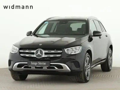 Używany Mercedes 200 163 KM (119 kW) 2021 SUV