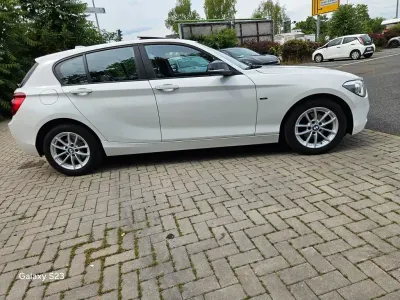 Gebraucht BMW 118 Advantage 143 PS (105 kW) 2015 Weiß Kleinwagen