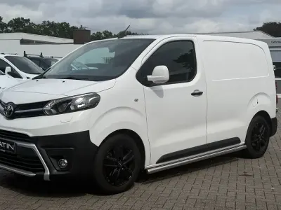 Gebraucht Toyota Proace Comfort 95 PS (69 kW) 2018 Weiß Van / Kleinbus