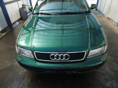 Gebraucht Audi A4 125 PS (91 kW) 1998 Grün Limousine