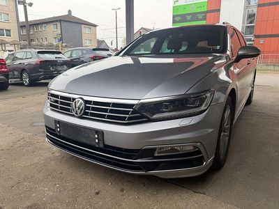 Second-hand VW Passat R-line 190 CP (139 kW) 2019 Argintiu Break