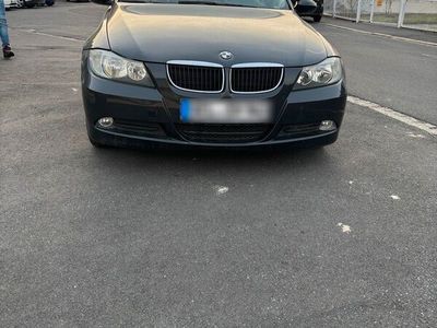 gebraucht BMW 320 e90 i