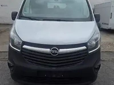 Gebraucht Opel Vivaro 140 PS (102 kW) 2016 Silber Van / Kleinbus