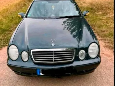 Gebraucht Mercedes CLK230 193 PS (141 kW) 1999 Schwarz Coupé