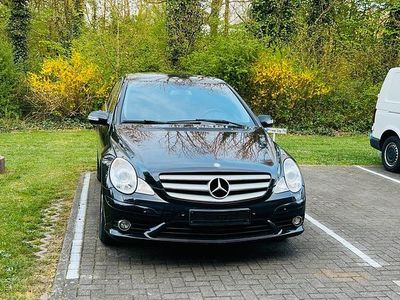 Mercedes R320