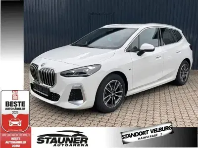 Gebraucht BMW 218 Active Tourer M Sport 136 PS (100 kW) 2024 Weiß Van / Kleinbus