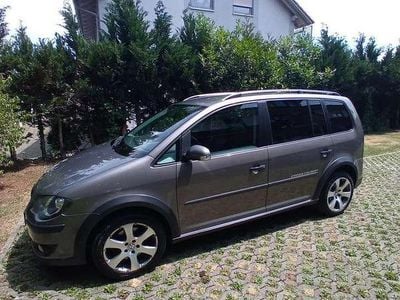 VW Touran Cross