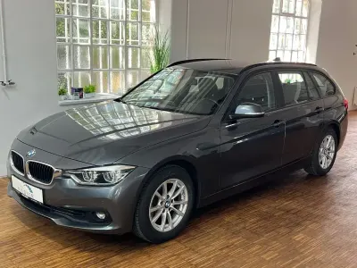 Gebraucht BMW 318 150 PS (110 kW) 2019 Grau Limousine