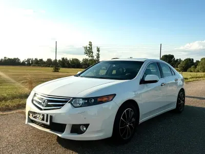 Gebraucht Honda Accord Executive 201 PS (147 kW) 2010 Weiß Limousine