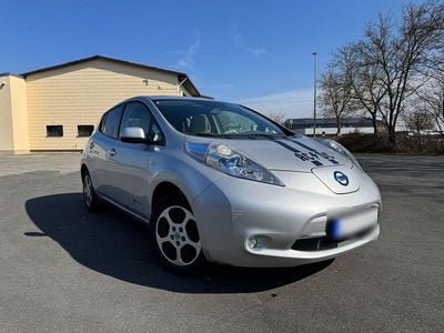 Second-hand Nissan Leaf 80 kW (109 CP) 2012 Argintiu Hatchback
