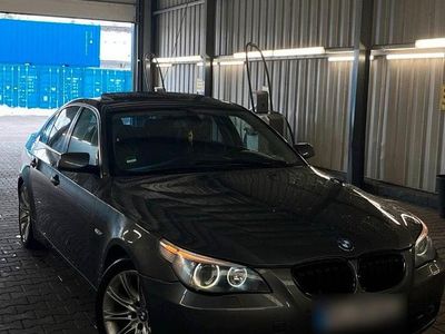 Gebraucht BMW 525 Sport Line 260 PS (191 kW) 2007 Grau Limousine
