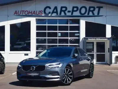 Gebraucht Volvo S90 Momentum 190 PS (139 kW) 2019 Grau Limousine