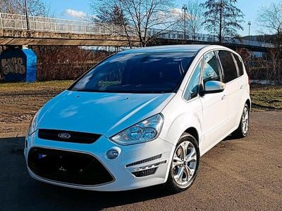 Gebraucht Ford S-MAX Titanium 140 PS (102 kW) 2012 Weiß Van / Kleinbus