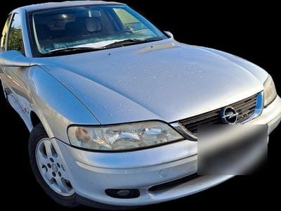 Gebraucht Opel Vectra 125 PS (91 kW) 2001 Silber Limousine
