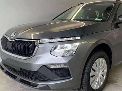 Neu Skoda Kamiq Essence 116 PS (85 kW) 2025 Graphitegrau metallic SUV