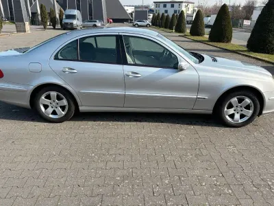 Second-hand Mercedes E200