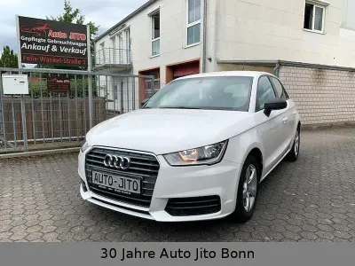Gebraucht Audi A1 Sportback Basis 95 PS (69 kW) 2017 Weiß Kleinwagen