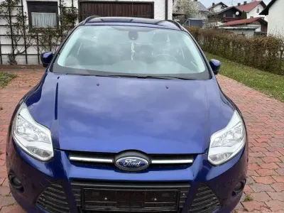 Usata Ford Focus SYNC Edition 116 CV (85 kW) 2012 Blu Berlina