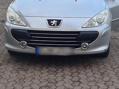 Silber Gebraucht 2007 Peugeot 307 Kombi | 1.000 €