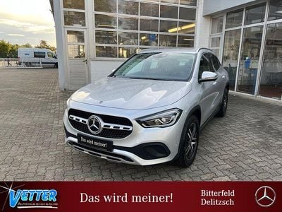 Gebraucht Mercedes GLA200 Progressive 163 PS (119 kW) 2020 Silber metallic SUV