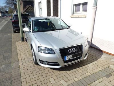 Gebraucht Audi A3 Ambiente 105 PS (77 kW) 2010 Silber Kleinwagen