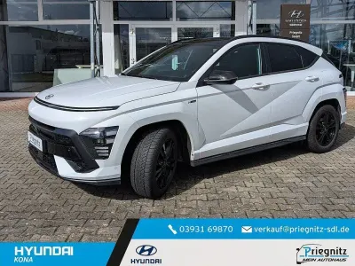 Gebraucht Hyundai Kona N Line 199 PS (146 kW) 2024 Weiß SUV