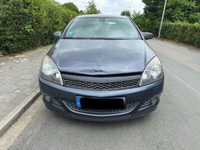 Opel Astra GTC
