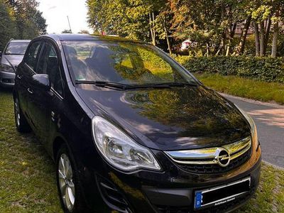 Schwarz Gebraucht 2013 Opel Corsa Eco Limousine | 5.500 € (Teuer)