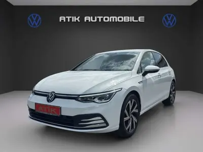 Gebraucht VW Golf VIII Style 131 PS (96 kW) 2024 Pure white Limousine