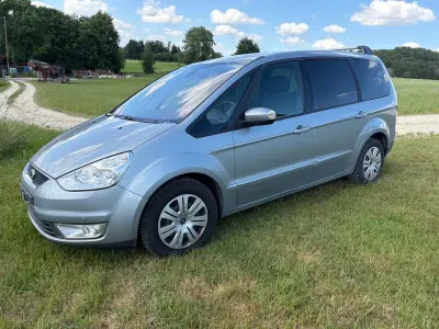 Gebraucht Ford Galaxy 140 PS (102 kW) 2010 Silber Van / Kleinbus