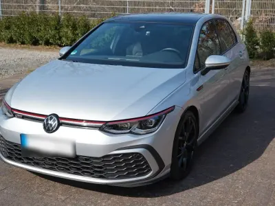 Gebraucht VW Golf VIII GTI 245 PS (180 kW) 2023 Silber Limousine