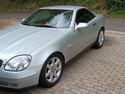 Gebraucht Mercedes SLK230 197 PS (144 kW) 2000 Silber Cabrio