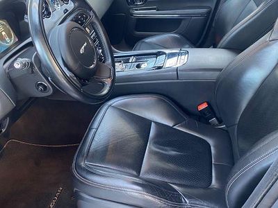 Gebraucht Jaguar XJ Luxury 275 PS (202 kW) 2014 Grau Limousine