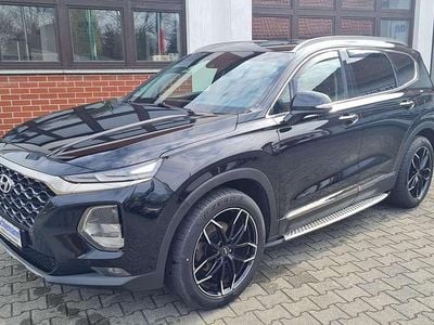 Gebraucht Hyundai Santa Fe Trend 150 PS (110 kW) 2019 Phantom black metallic SUV